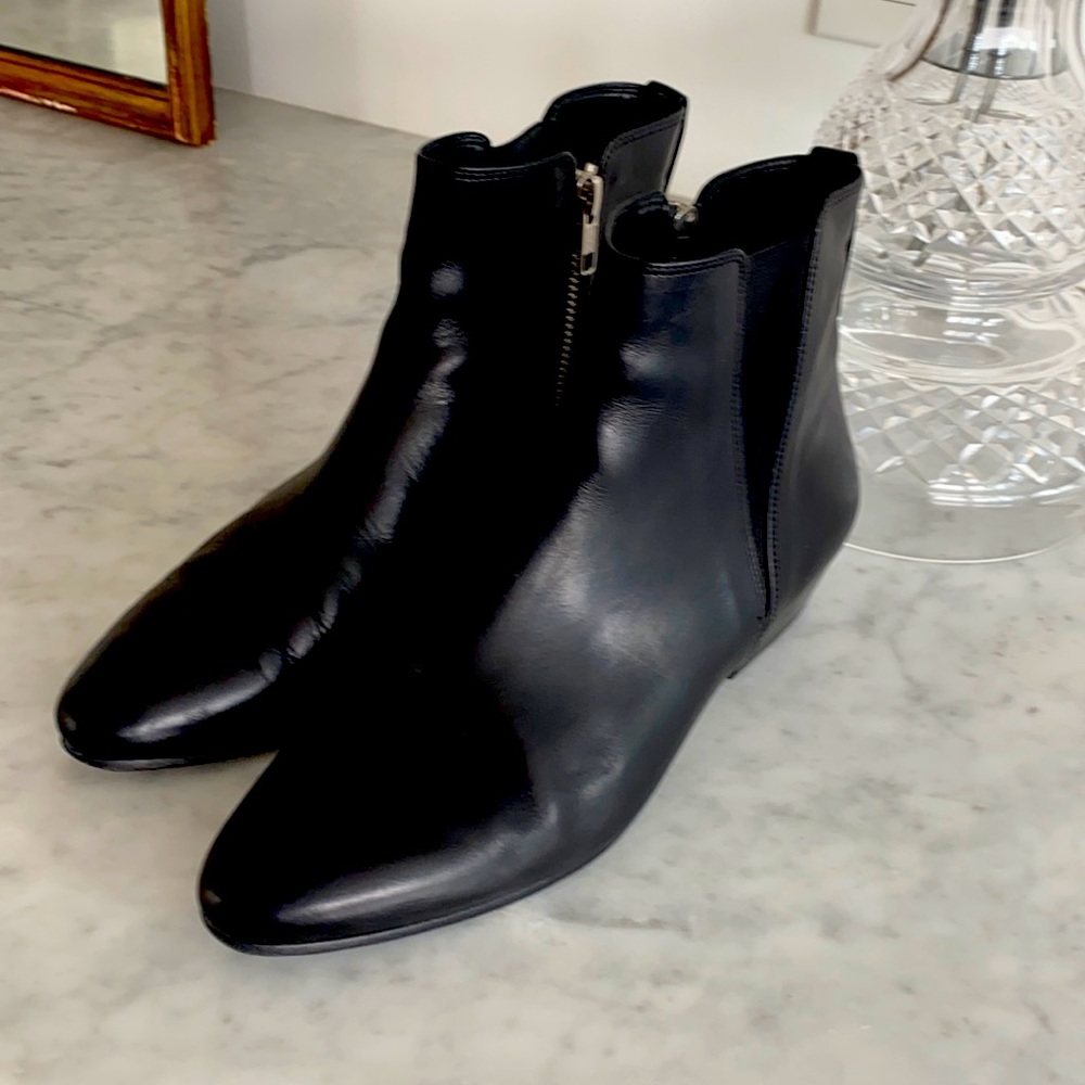 Classic Isabel Marant Etoile Chelsea boots. Excellent used condition.